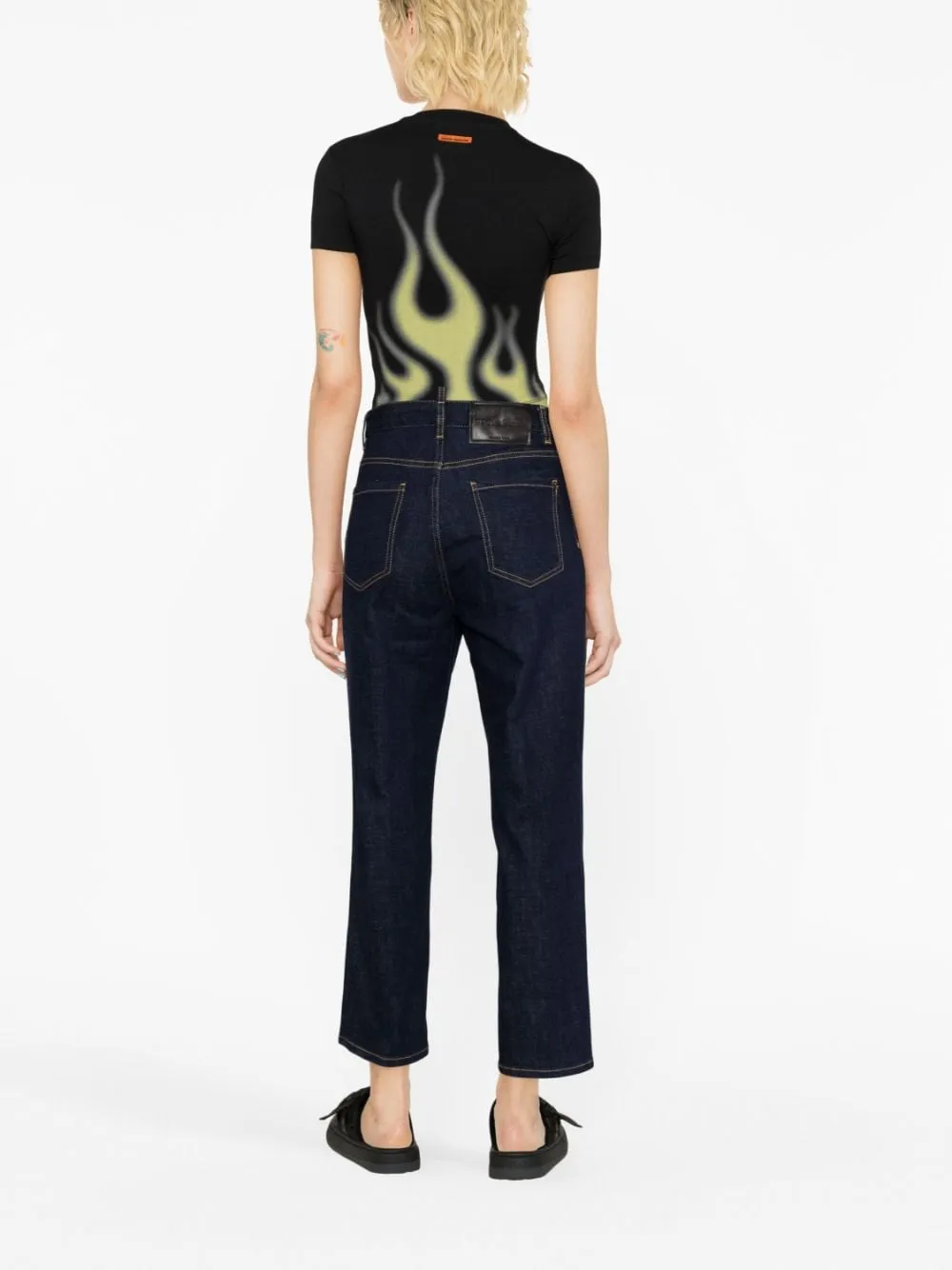 D2 FEMALE PRE-COLLECTION
