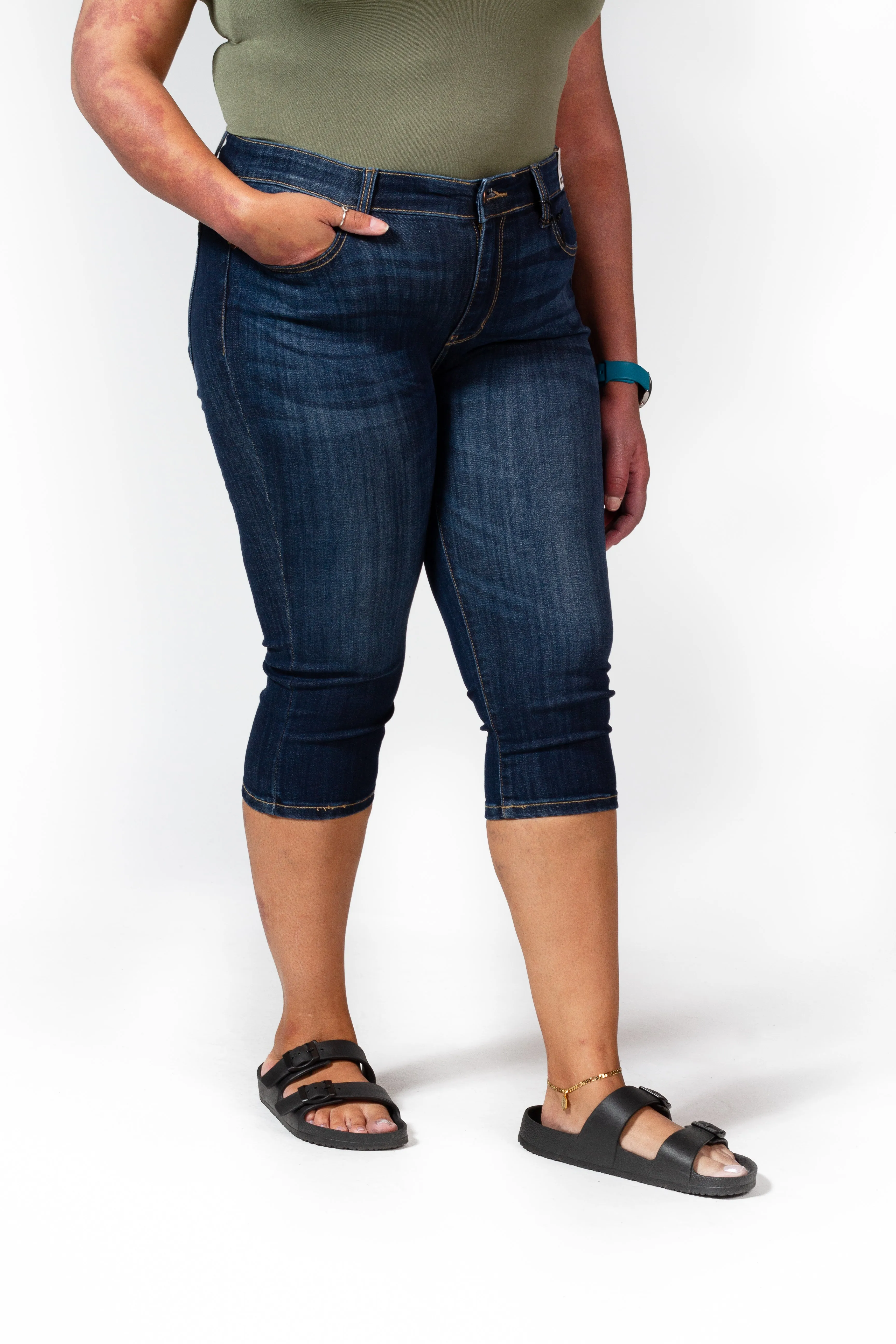 Dark Wash Judy Blue Mid Rise Capri