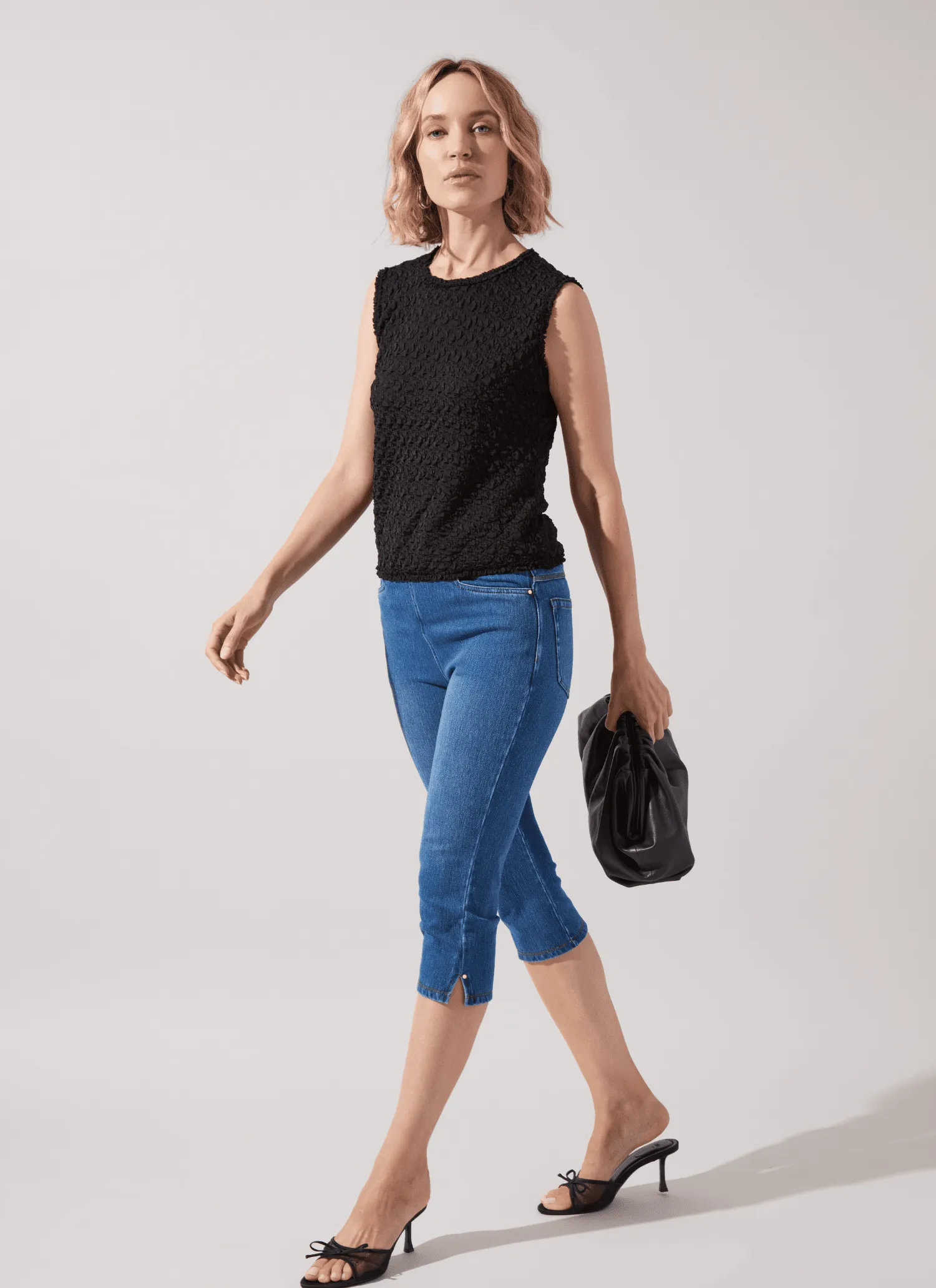 Granada Front Pocket Capri Denim (18.5" Inseam)