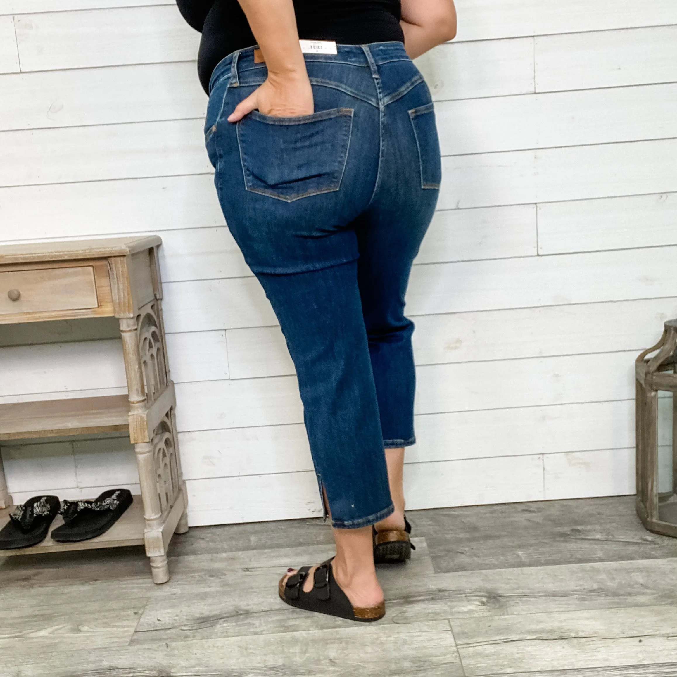 Judy Blue "Simmer Down" Straight Leg Cropped Jeans