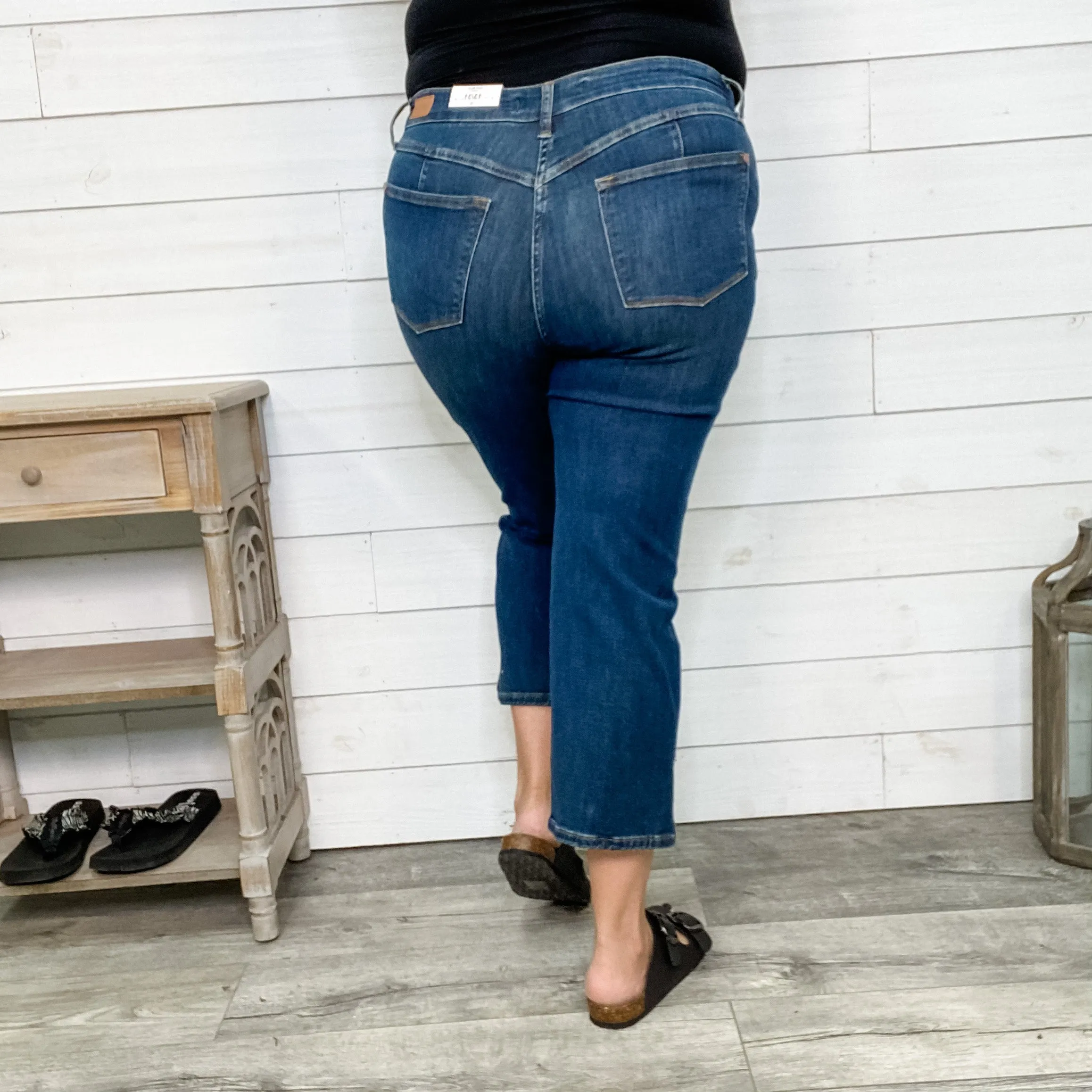 Judy Blue "Simmer Down" Straight Leg Cropped Jeans