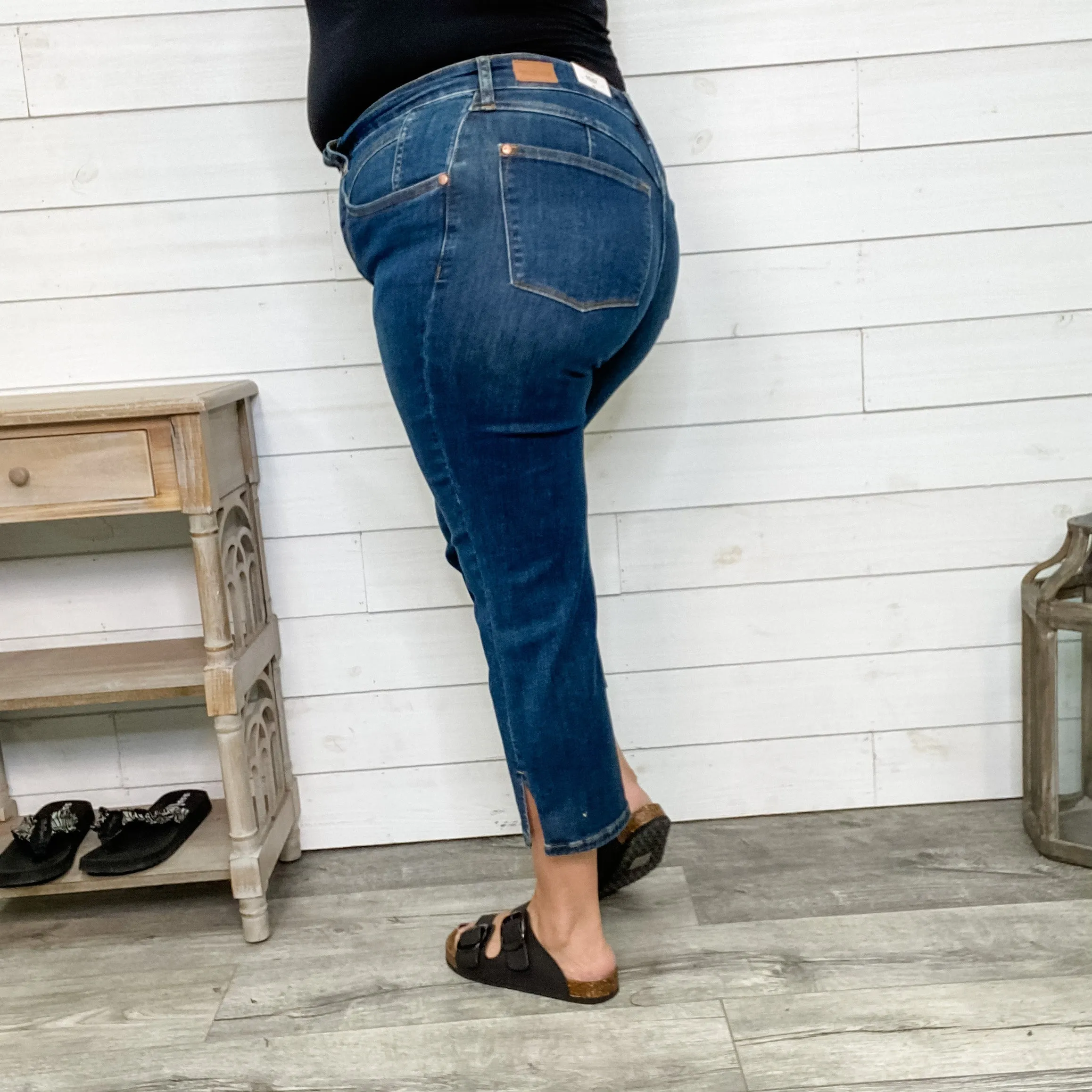 Judy Blue "Simmer Down" Straight Leg Cropped Jeans