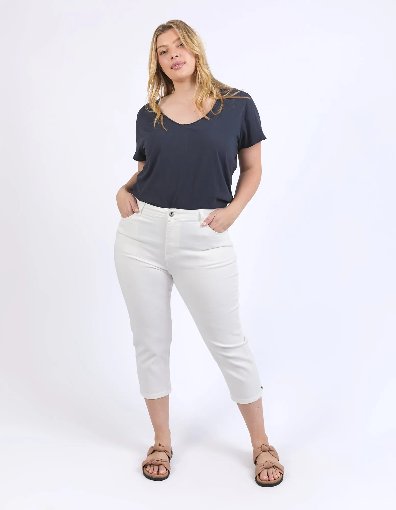 Mollie Capri Pant White