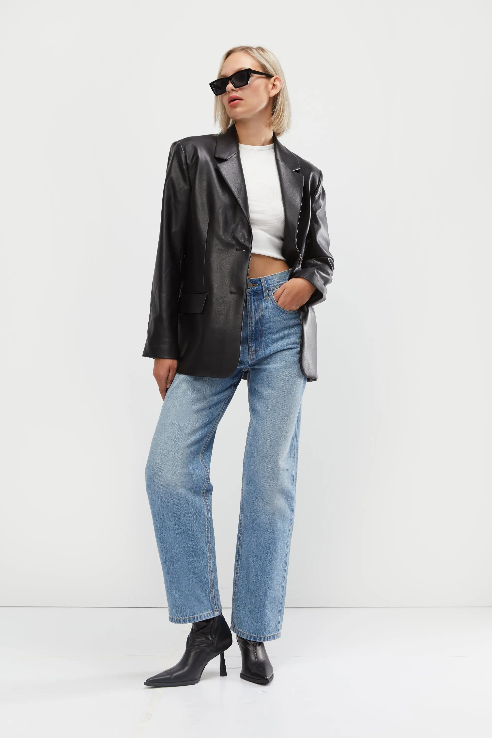 RELAXED FIT JEANS