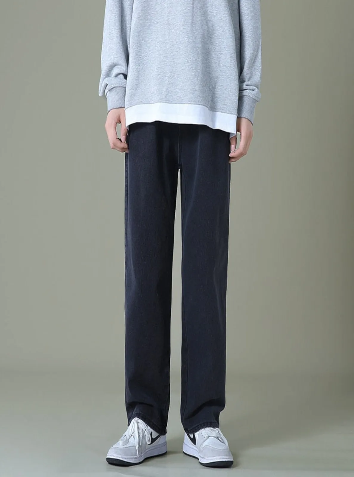 Relaxed Fit Jeans