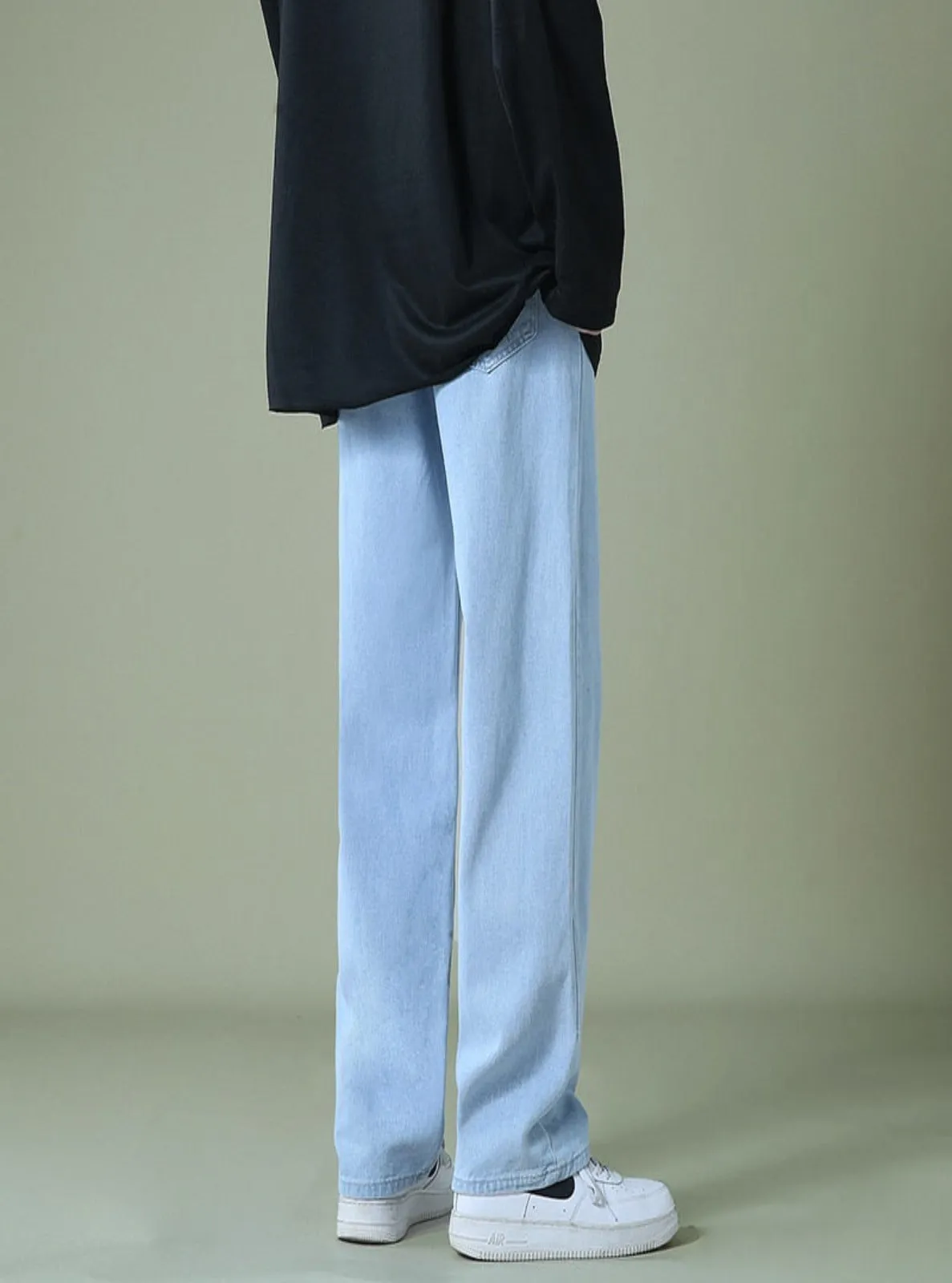 Relaxed Fit Jeans